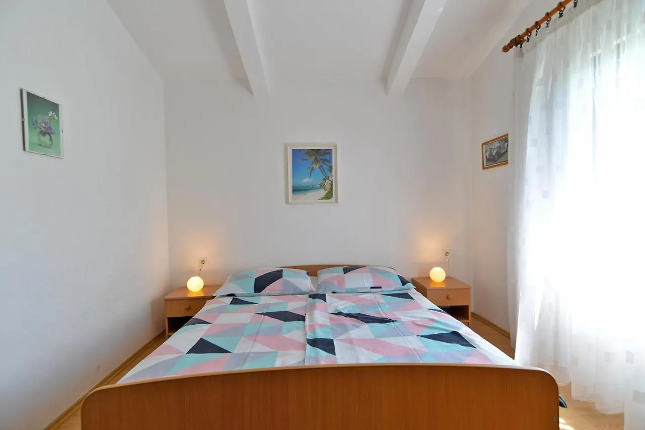 Apartments Mira 667 Medulin